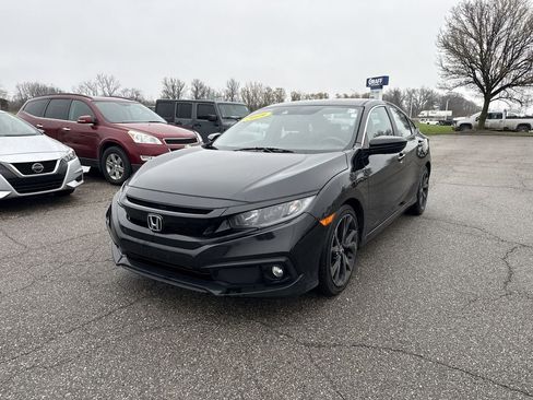 Used 2019 Honda Civic Sport image 4