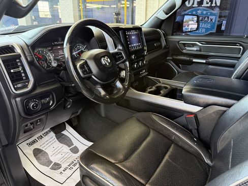 Used 2020 RAM 1500 Laramie w/ Sport Appearance Package AWD/4WD image 10
