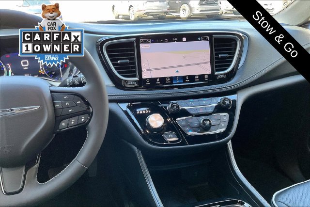 Used 2026 Chrysler Pacifica Limited w/ S Appearance Package FWD image 5
