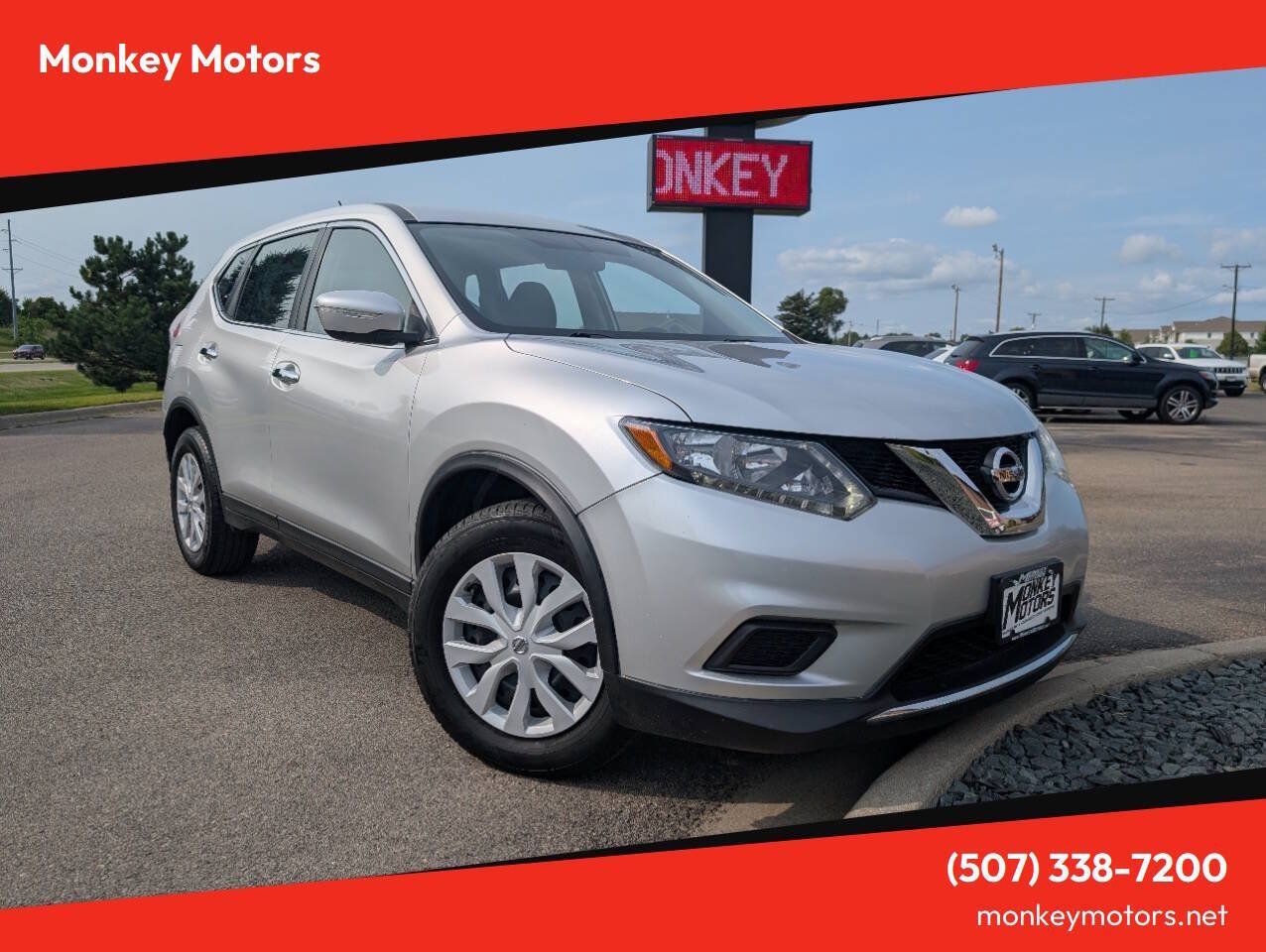 Used 2015 Nissan Rogue S FWD image 1