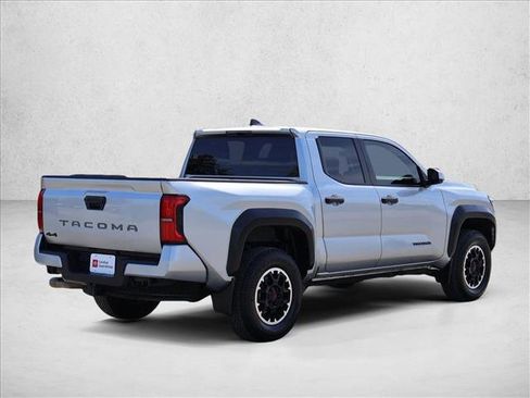 Used 2024 Toyota Tacoma TRD Off-Road AWD/4WD image 5
