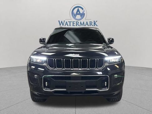 Used 2024 Jeep Grand Cherokee L Overland w/ Luxury Tech Group IV AWD/4WD image 9