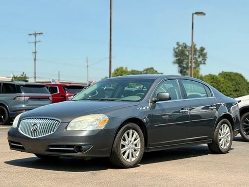 Used 2011 Buick Lucerne CXL FWD image 41