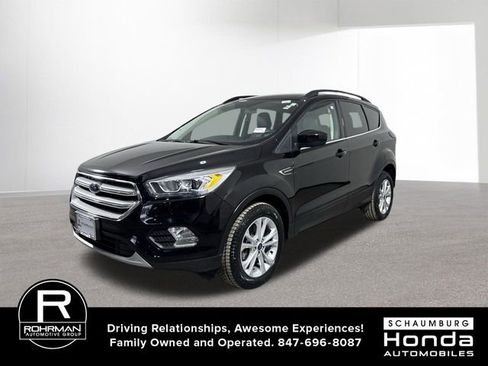 Used 2019 Ford Escape SEL image 2