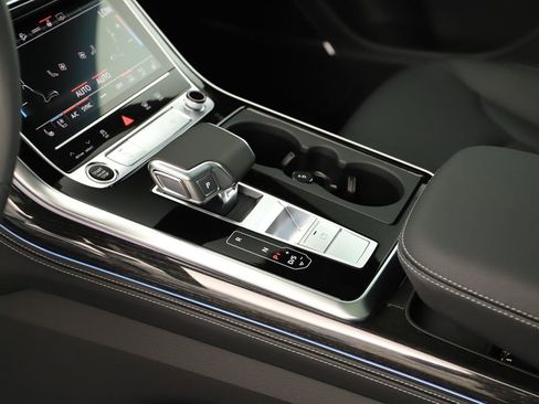 New 2026 Audi Q8 Premium Plus image 17