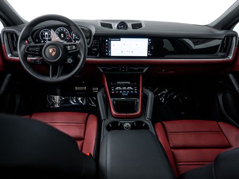 New 2026 Porsche Cayenne S image 12