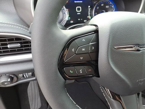 New 2026 Chrysler Pacifica Select image 20