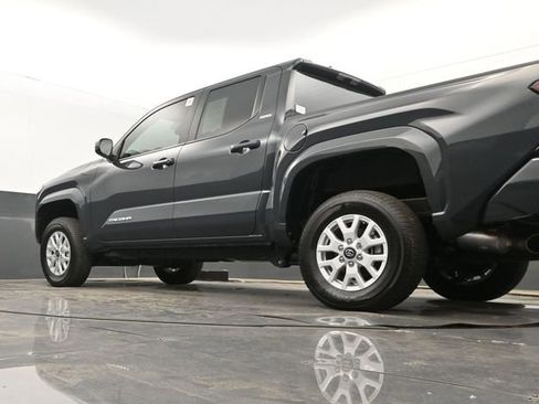 Used 2025 Toyota Tacoma SR5 RWD image 23