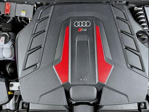 New 2026 Audi RS Q8 performance image 12