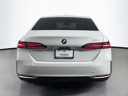 New 2026 BMW 530i w/ Premium Package RWD image 7