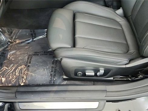 Used 2023 BMW i4 eDrive35 image 33