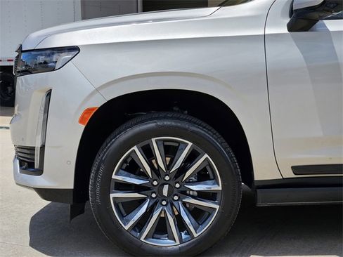 Used 2023 Cadillac Escalade Sport Platinum image 10