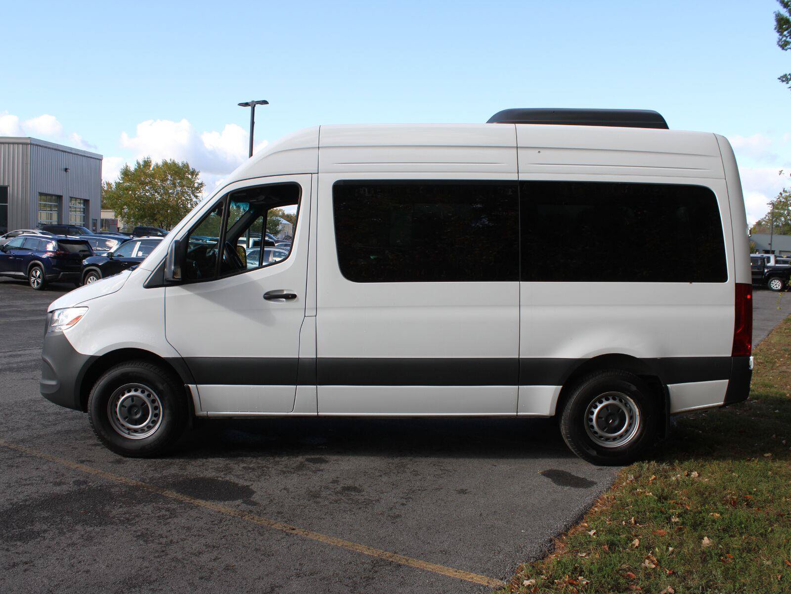 Used 2025 Mercedes-Benz Sprinter 2500 image 5