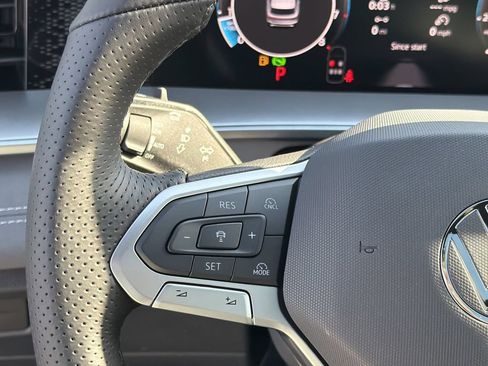 New 2026 Volkswagen Tiguan SE R-Line FWD image 25