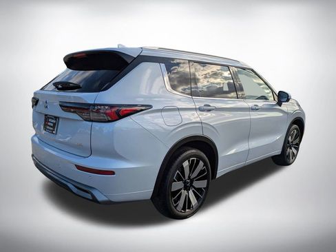 New 2026 Mitsubishi Outlander SEL image 4