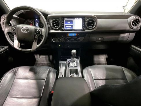 Certified 2022 Toyota Tacoma TRD Off-Road image 16