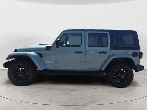 Used 2023 Jeep Wrangler Unlimited Sahara w/ Cold Weather Group AWD/4WD image 2