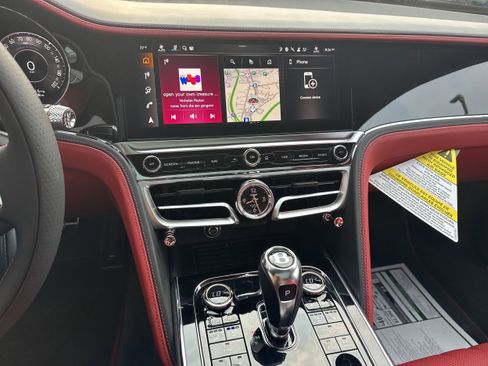 New 2025 Bentley Flying Spur Plug-In Hybrid image 22