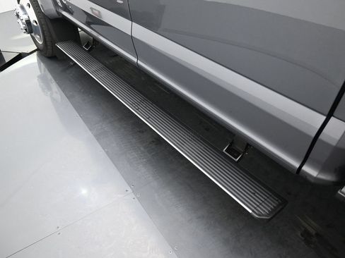 Certified 2021 Ford F450 Platinum AWD/4WD image 28