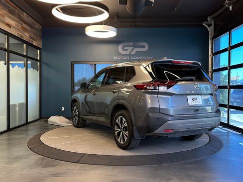 Used 2021 Nissan Rogue SV AWD/4WD image 5