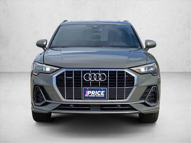 Used 2020 Audi Q3 2.0T Premium w/ Convenience Package AWD/4WD image 2