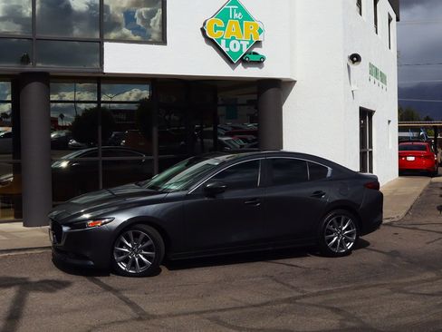 Used 2024 MAZDA MAZDA3 s image 4