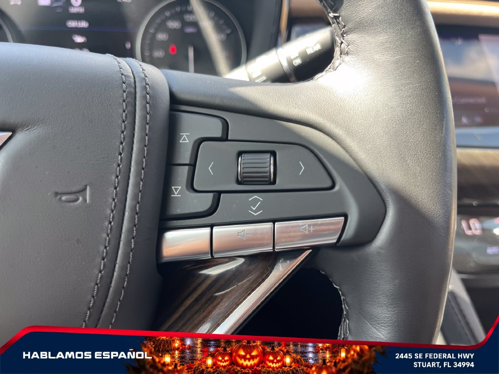 Used 2023 Cadillac XT6 Premium Luxury w/ Platinum Package AWD/4WD image 27