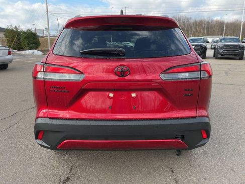 Used 2026 Toyota Corolla Cross XLE w/ Convenience Package image 4