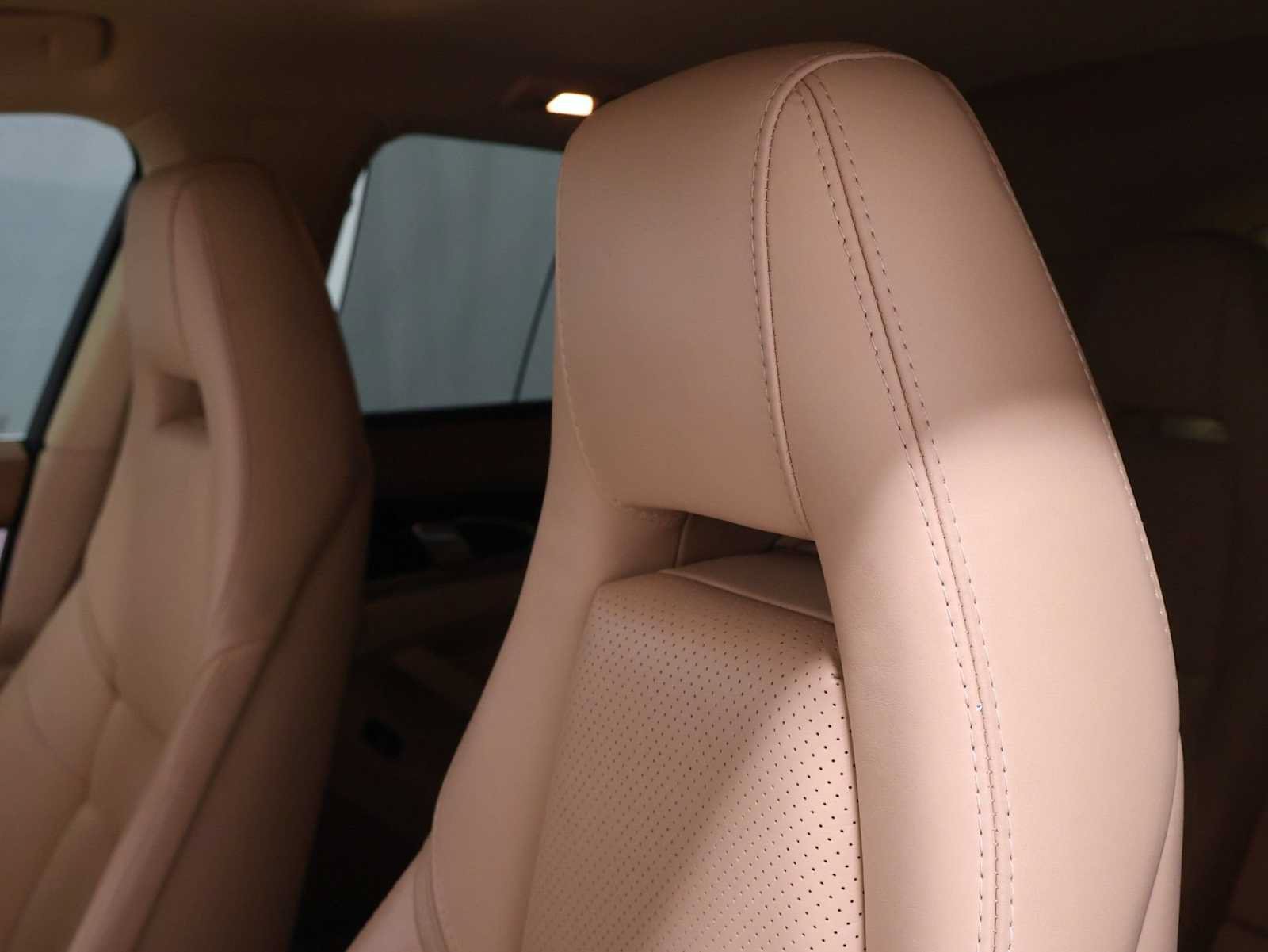 Used 2012 Porsche Panamera S RWD image 18