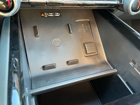 New 2025 Chevrolet Silverado EV LT image 25