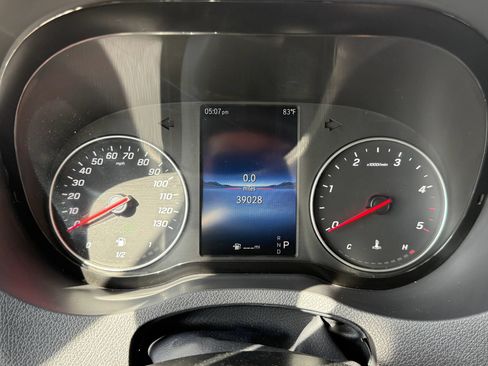 Used 2025 Mercedes-Benz Sprinter 2500 image 17