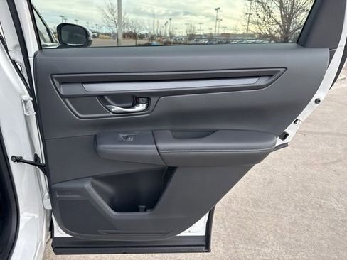 Used 2026 Honda CR-V LX image 17