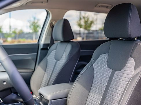 New 2026 Kia Sorento LX image 16