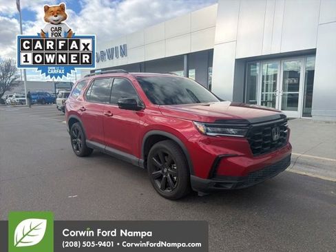 Used 2025 Honda Pilot Black Edition image 1