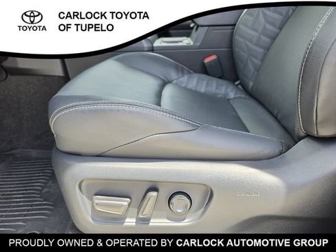 Used 2025 Toyota 4Runner TRD Off-Road Premium AWD/4WD image 17