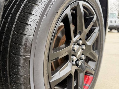 Used 2019 Chevrolet Traverse Premier w/ Redline Edition image 9