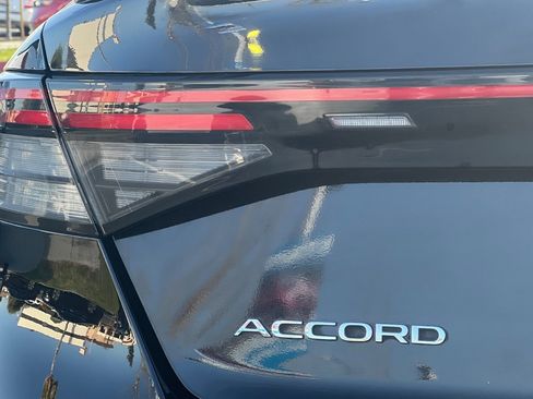 Used 2024 Honda Accord Sport image 12