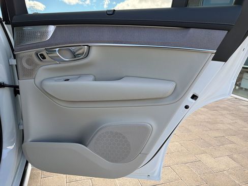 New 2026 Volvo XC90 T8 Ultra w/ Lounge Package AWD/4WD image 23