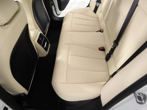 New 2025 BMW 330i Sedan w/ Premium Package image 13