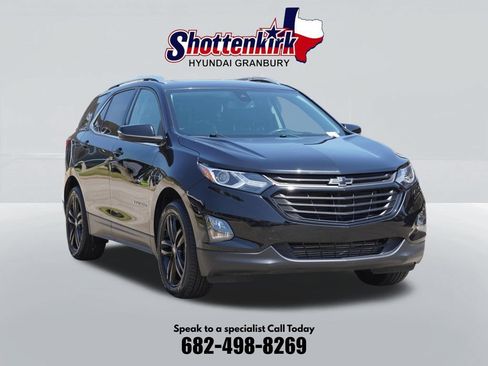 Used 2020 Chevrolet Equinox LT w/ Midnight Edition FWD image 3