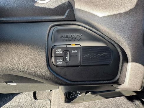 Used 2024 RAM 3500 Big Horn AWD/4WD image 27