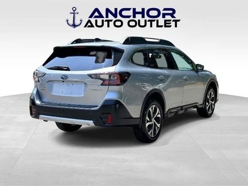 Used 2022 Subaru Outback Limited w/ Popular Package #2 AWD/4WD image 8