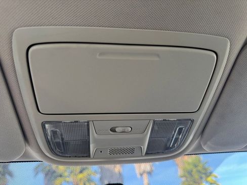 Used 2015 Honda CR-V LX image 24