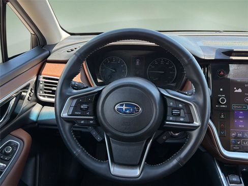Used 2022 Subaru Outback Touring XT AWD/4WD image 19