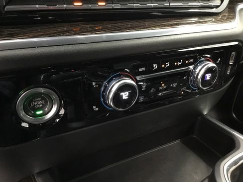 Used 2022 GMC Sierra 1500 Elevation image 23