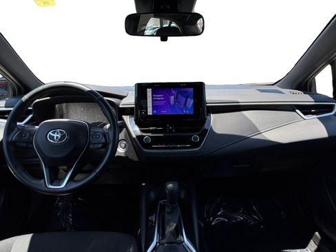 Used 2023 Toyota Corolla SE w/ SE Premium Package FWD image 10