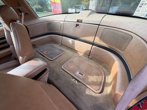 Used 1988 Buick Reatta Coupe image 11