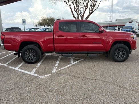 Used 2022 Toyota Tacoma SR5 image 2