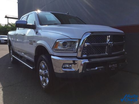 Used 2016 RAM 2500 Laramie image 3