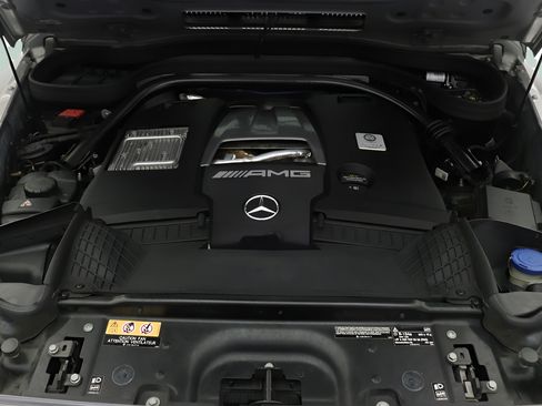 Certified 2021 Mercedes-Benz G 63 AMG 4MATIC image 24
